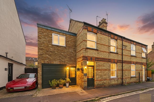 Vine Street, Stamford PE9 3 bed end of terrace house for sale