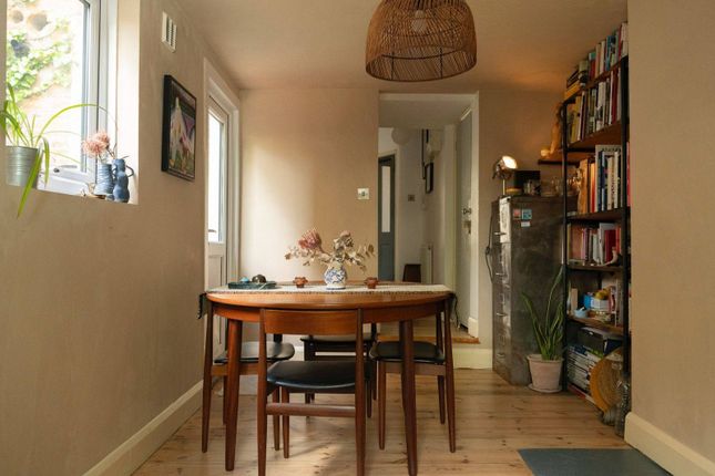 Grange Park Road, Leyton, E10 1 bed flat for sale