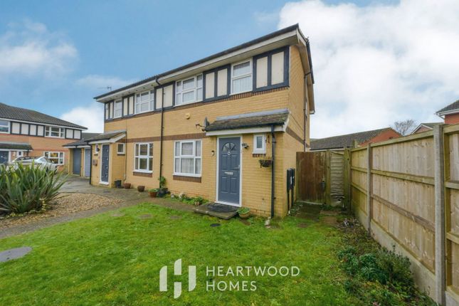 Autumn Glades, Hemel Hempstead, HP3 8UB 3 bed semi