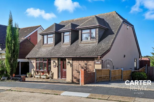Highlands Road, Bowers Gifford... 3 bed detached house for sale