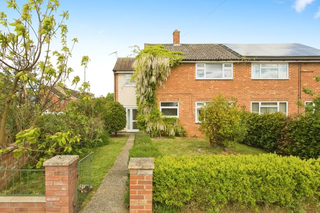 3 bedroom semi-detached house for sale