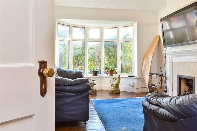 Graham Avenue, Brighton, East Sussex 3 bed semi