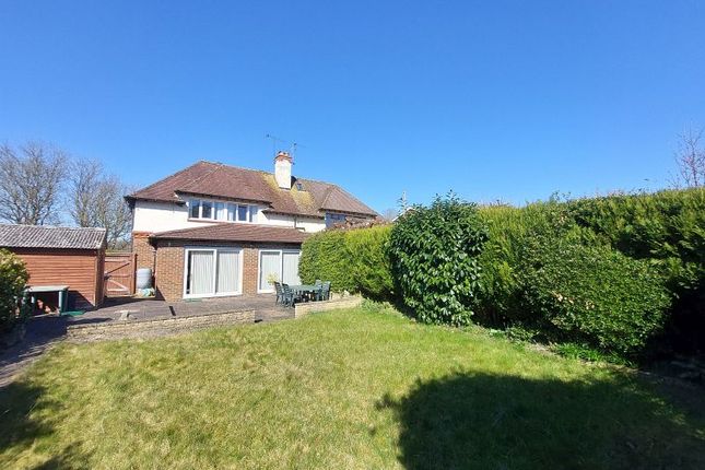 Guildford Road, Effingham KT24 3 bed semi