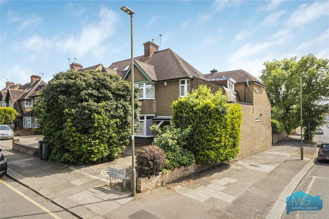 Ashbourne Grove, London, NW7 6 bed semi