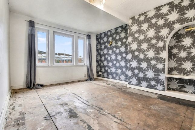 4 bed terraced house