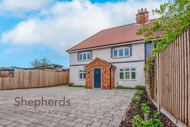 Crooked Mile, Waltham Abbey EN9 4 bed semi