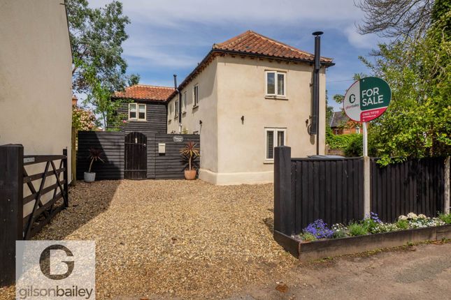 High Street, Great Yarmouth NR29 4 bed cottage for sale