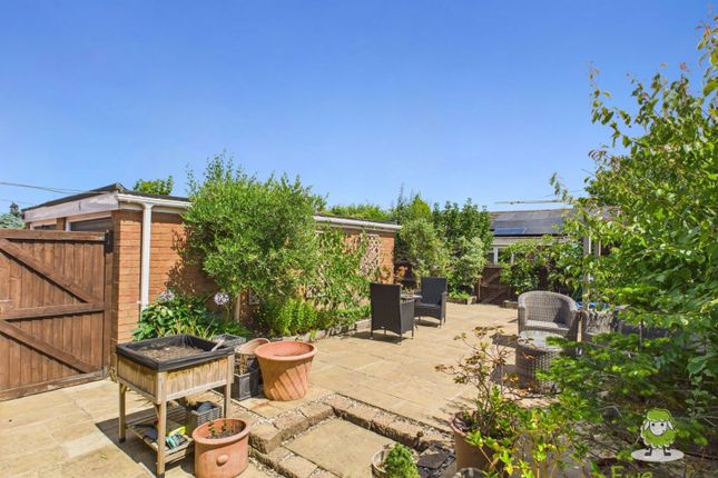 1 bedroom semi-detached bungalow for sale