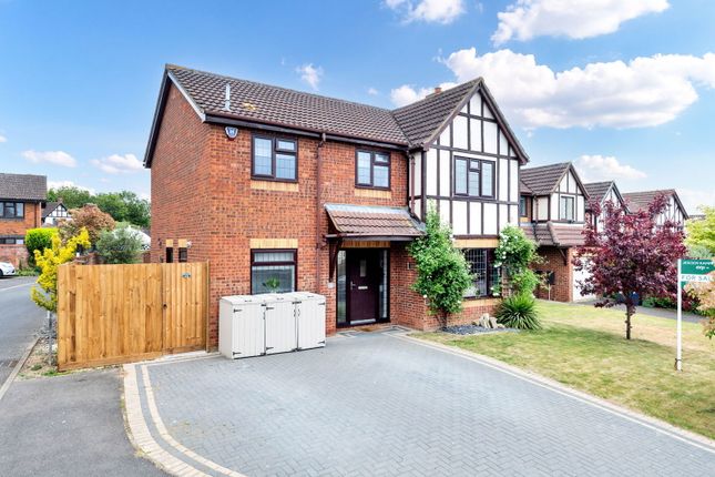 Eagle Way, Huntingdon PE29 4 bed detached house for sale