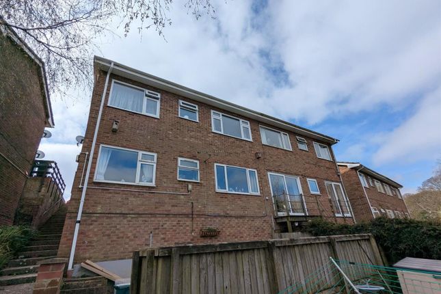 2 bedroom ground floor flat for sale