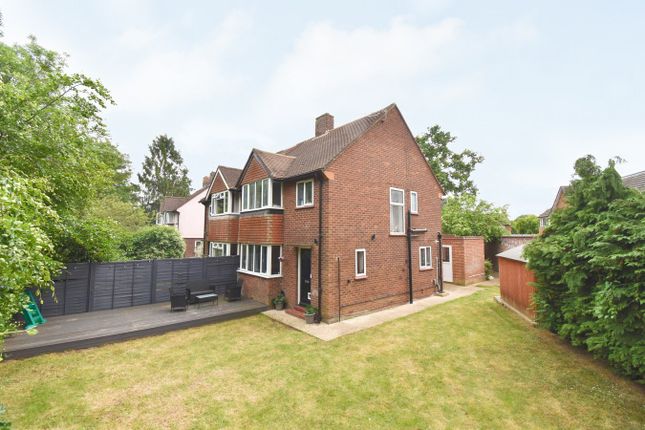 Heathfield Road, Hersham, KT12 3 bed semi