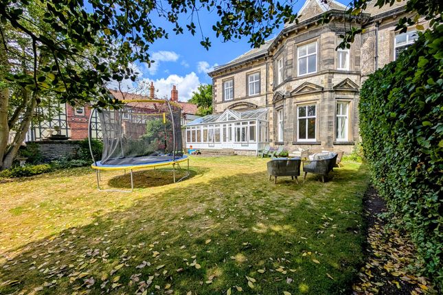 Front Street, Whitburn, SR6 4 bed end of terrace house for sale
