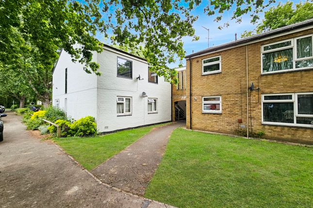 Cambridge CB4 2 bed flat for sale