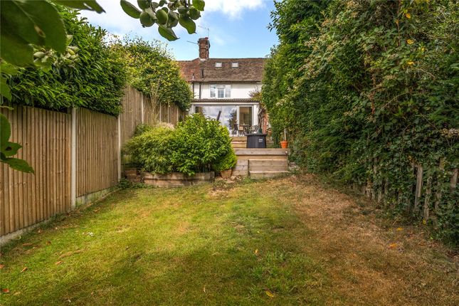 Hindhead Road, Hindhead, Surrey, GU26 2 bed terraced house for sale