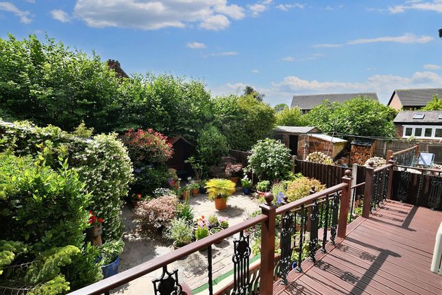 4 bedroom semi-detached house for sale