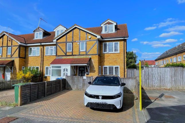 Wilson Avenue, Mitcham CR4 4 bed house for sale