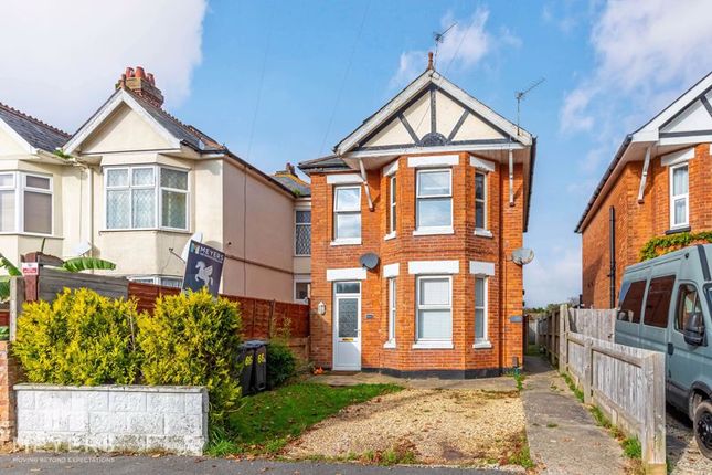 Castlemain Avenue, Bournemouth 2 bed apartment for sale