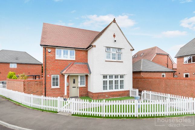 4 bed detached house
