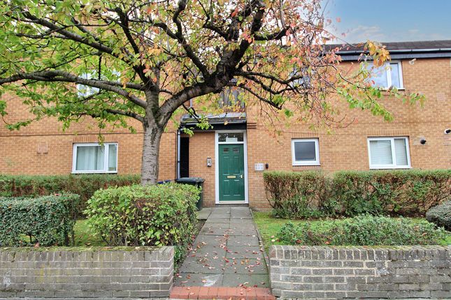 Linnetsfield Northmoor Road... 1 bed apartment for sale