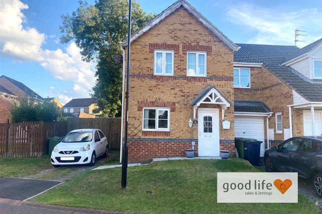 Hemsby Close, Sunderland SR4 3 bed house for sale