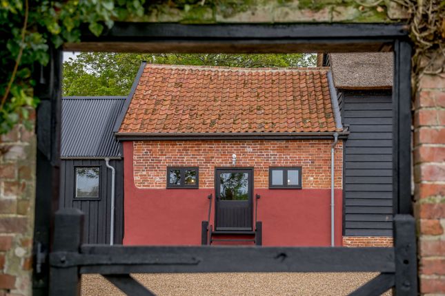 Mill Road, Wissett, Halesworth, Suffolk 4 bed barn conversion for sale