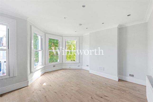 Dongola Road, London, N17 2 bed apartment for sale
