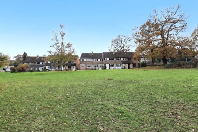 Freemantle Road, Bagshot GU19 3 bed house for sale