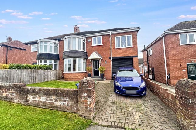 Warden Grove, ., Houghton Le Spring... 4 bed semi