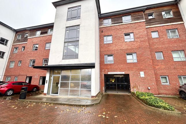 Riverside Close, Calder Court... 2 bed flat for sale