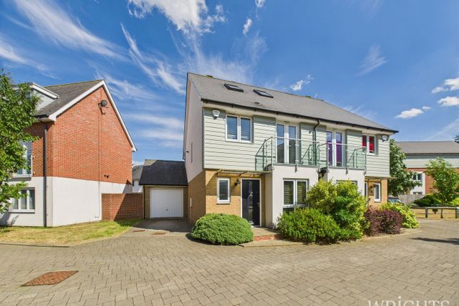 4 bedroom semi-detached house for sale