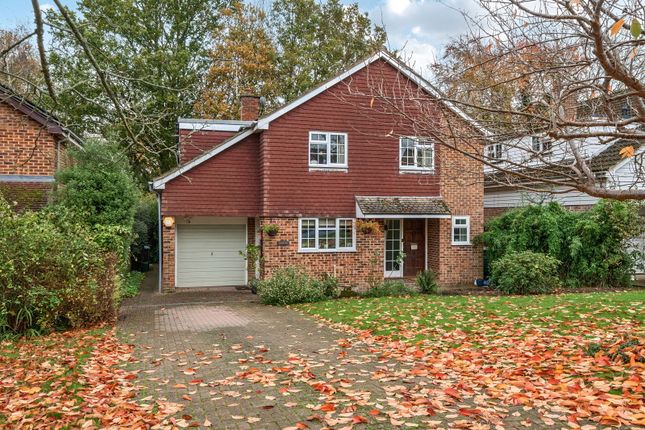 Lambourn Close, East Grinstead RH19 4 bed detached house for sale