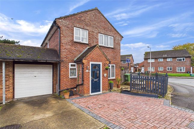 Wenlock Way, Thatcham, Berkshire, RG19 4 bed link detached house for sale