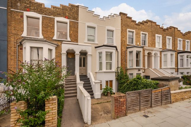 3 bedroom flat for sale