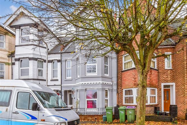 Boscombe Road, Folkestone, Kent 1 bed ground floor flat for sale