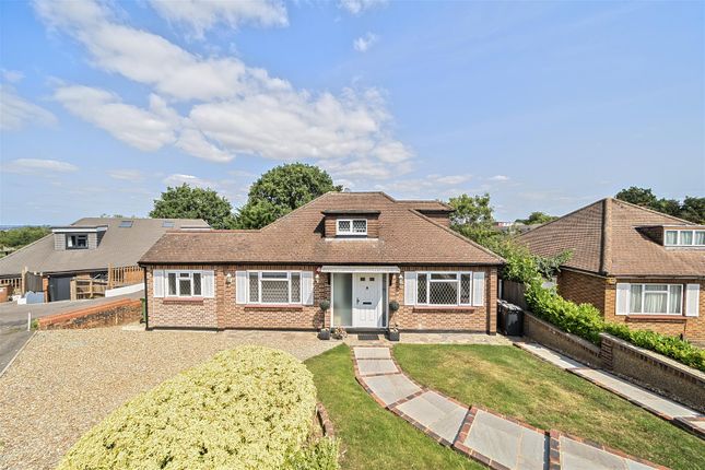 Shady Bush Close, Bushey WD23 3 bed detached bungalow for sale