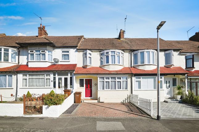 Castlemaine Avenue, Kent ME7 3 bed terraced house for sale