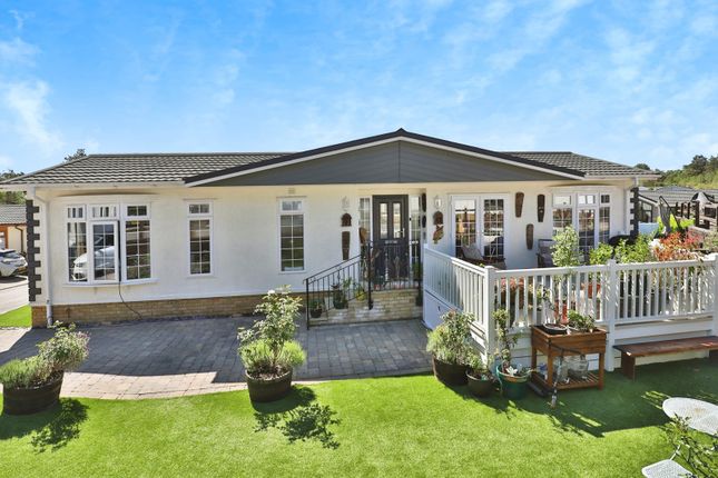 2 bed detached house