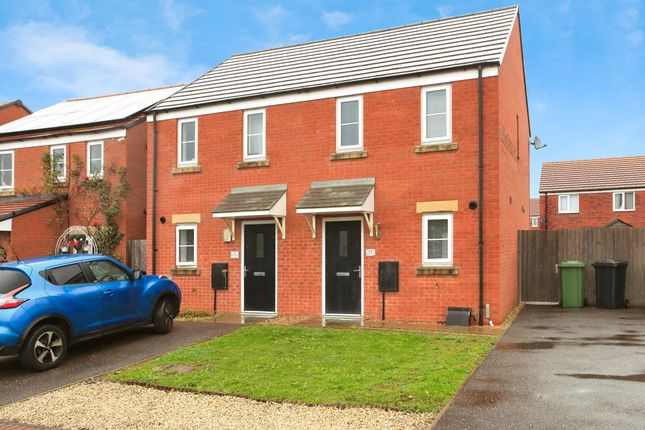 2 bedroom semi-detached house for sale