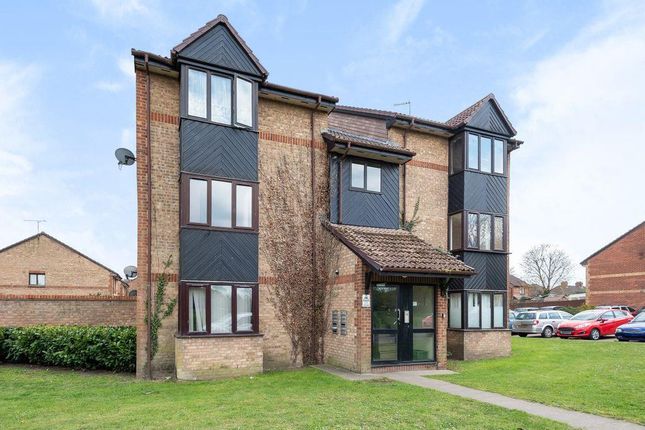 Studio flat for sale