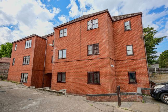 Nelson Way, North Walsham, NR28 2 bed ground floor flat for sale