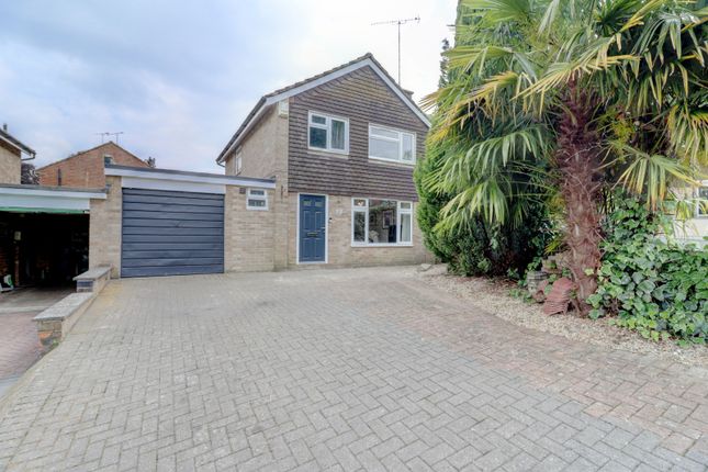 Bay Tree Close, Buckinghamshire HP11 4 bed detached house for sale