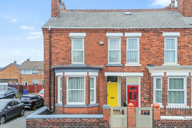 The Avenue, Leigh WN7 3 bed terraced house for sale