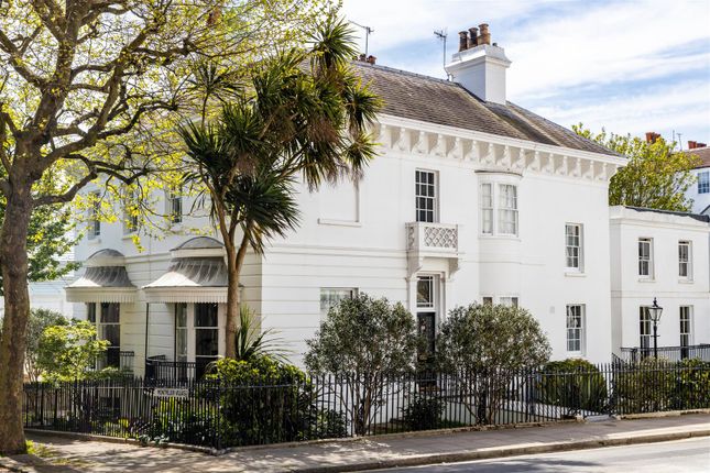 5 bedroom house for sale