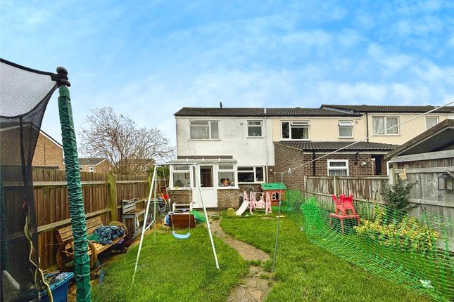 Dickens Close, Bicester OX26 3 bed end of terrace house for sale
