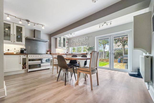 Hunters Field, Stanford In The Vale... 5 bed detached house for sale