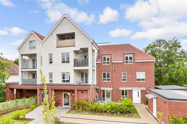 Russell Hill, West Purley, Surrey 1 bed flat for sale