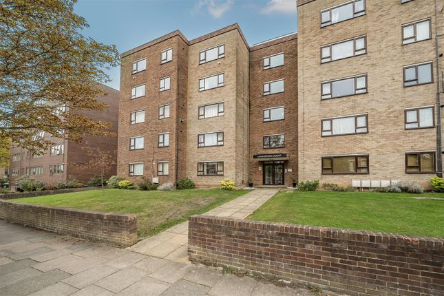 Adelaide Road, Surbiton 2 bed apartment for sale