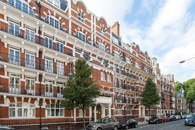 Drayton Court, London, SW10 2 bed apartment for sale