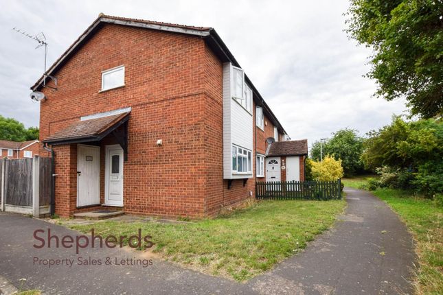 Bushbarns, Cheshunt Waltham Cross EN7 3 bed end of terrace house for sale