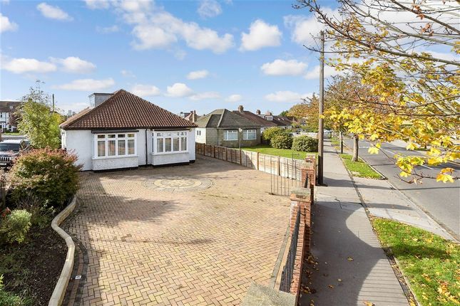 The Glade, Shirley, Croydon, Surrey 3 bed chalet for sale